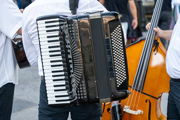 Akkordeonist auf der Konzertbühne – Wie Nikola Djorić klassische Meisterwerke neu interpretiert